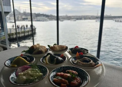 Experiencia de degustación de auténtica cocina turca bajo el Puente de Gálata — photo 3