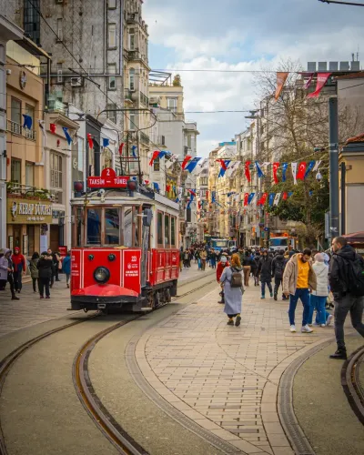 Sétatúra a Taksim téren és az Istiklal utcán hangos idegenvezetővel — photo 10