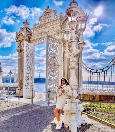 Dolmabahçe Sarayı Müzesi Sesli Rehberli Sıra Beklemeden Giriş — photo 2