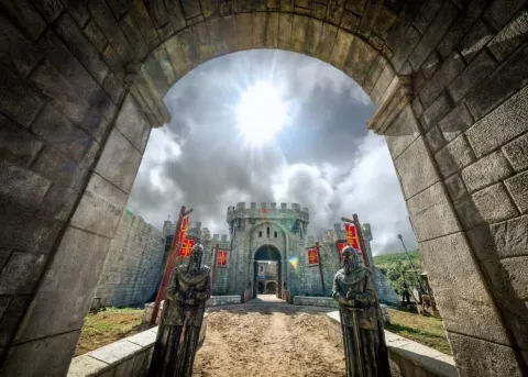 جولة الاستوديو المُرشدة: Dirilis Ertugrul وKurulus Osman وDestan