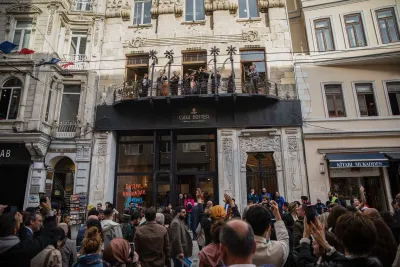 Sétatúra a Taksim téren és az Istiklal utcán hangos idegenvezetővel — photo 5