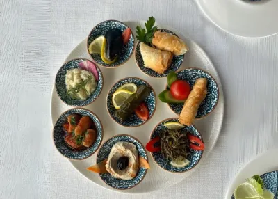Experiencia de degustación de auténtica cocina turca bajo el Puente de Gálata — photo 1