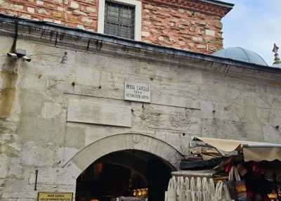 Пешеходна обиколка на Пазара на подправките с аудио гид — photo 7