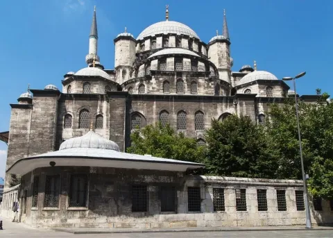 Rundgang durch die Neue Moschee mit Audioguide